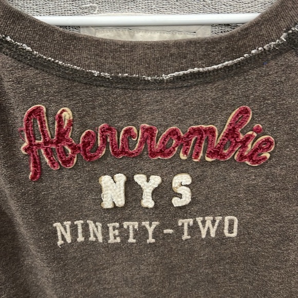 Super cute Abercrombie sweatshirt! Size small. Excellent condition. - Picture 4 of 4